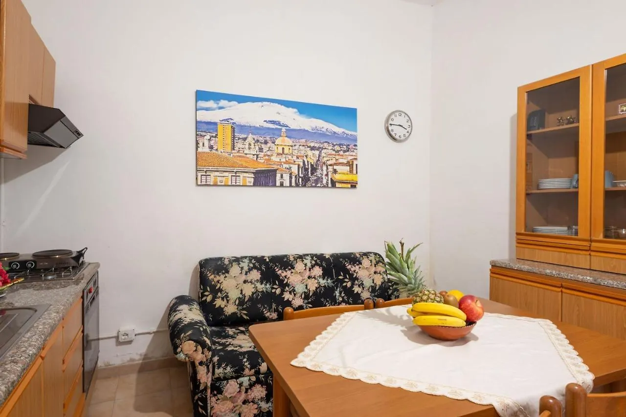 Dream Home Catane 0*,  Italie